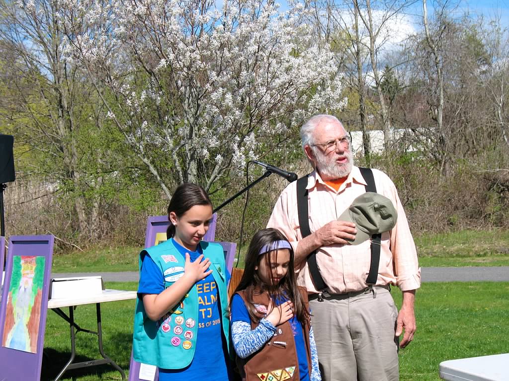 Arbor Day Committee Member Dale Salztman Joined by Girl Scouts